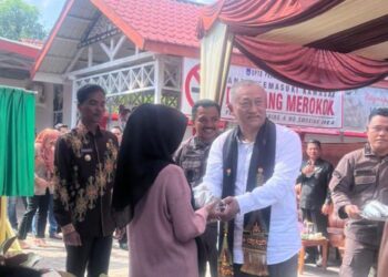 Atasi Stunting, Kejati dan DKP Aceh Bagikan Ikan Segar