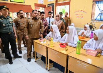 Aceh Besar Simulasi Makan Siang Gratis Bagi Pelajar SMP, Intip Menunya