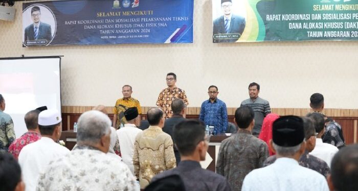 Kadisdik Tekankan Pesan Mulia Himne Aceh pada Pembukaan Rakor DAK Fisik SMA dan SLB