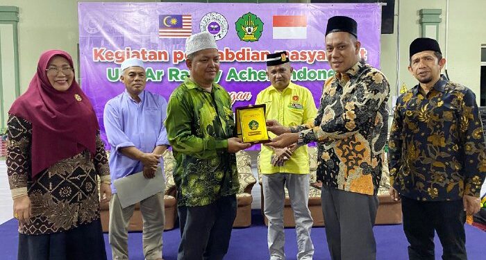 Puluhan Mahasiswa UIN Ar-Raniry Lakukan Pengabdian di Malaysia