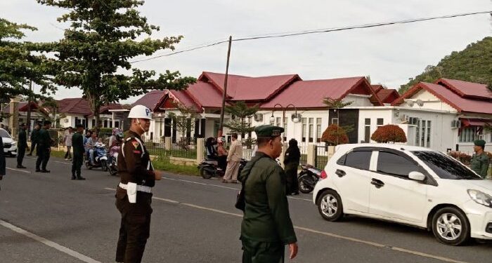 60 Orang Laki-laki dan Perempuan Terjaring Razia Syariat Islam oleh Satpol PP dan WH Aceh.