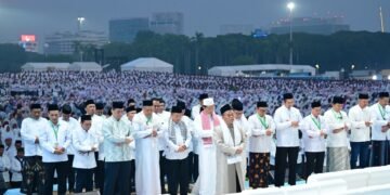 Monas Dipenuhi Doa, Pemerintah Gelar Zikir Kebangsaan Jelang HUT RI ke-81