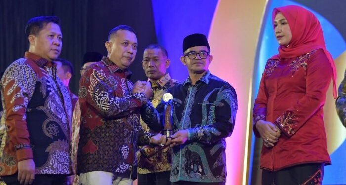 Pemerintah Aceh Raih Serambi Award 2026 sebagai Kolaborator Strategis Penanganan Bencana